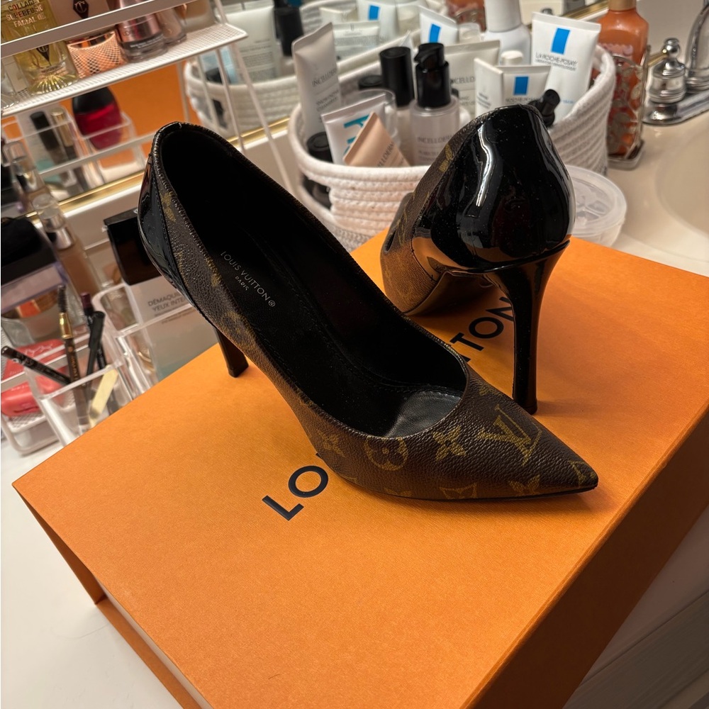Louis Vuitton Black and Brown Heels